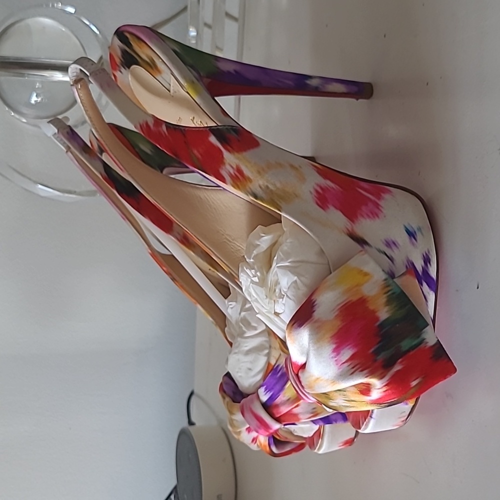 CHRISTIAN LOUBOUTIN Sandals - Picture 4 of 16